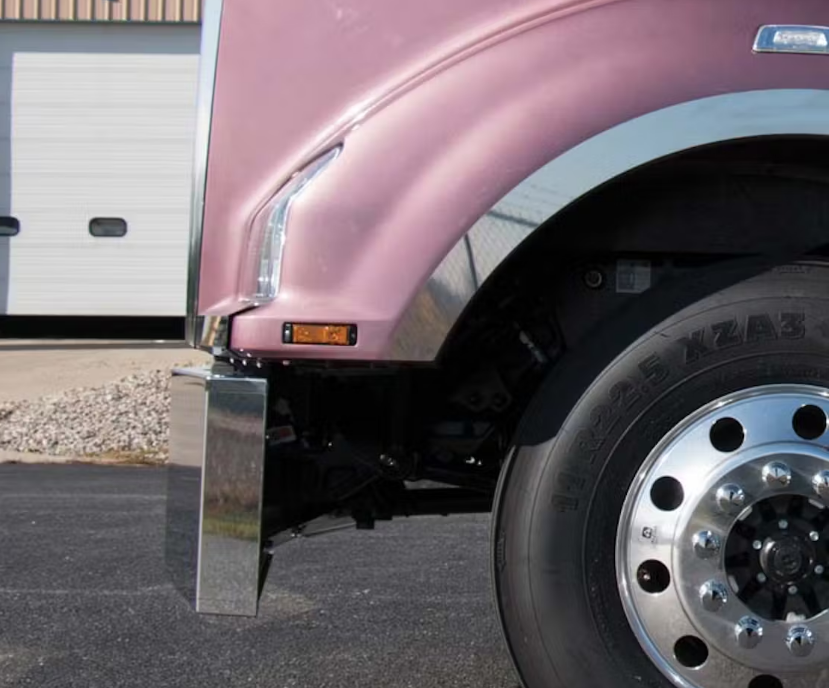 KENWORTH T880 HOOD SIDE MARKER (AMBER) | Lynn Truck Parts KENWORTH T880 HOOD SIDE MARKER (AMBER) | Lynn Truck Parts